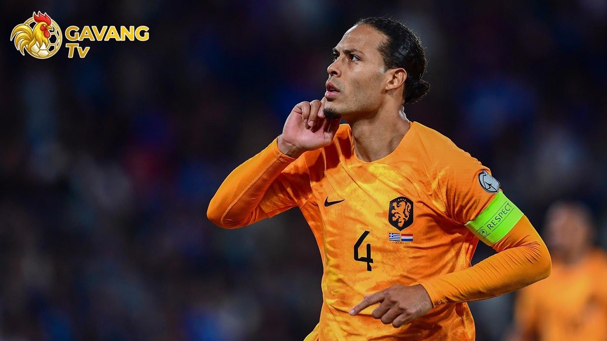 Virgil van Dijk: Nghệ thuật phòng ngự không cần xoạc bóng